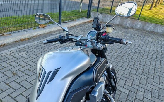 Gebrauchtmotorrad Yamaha MT-01 - Bild 18