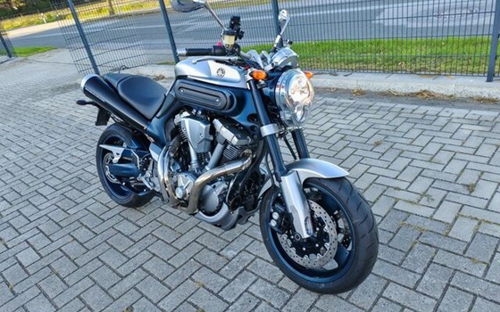 Gebrauchtmotorrad Yamaha MT-01 - Bild 3