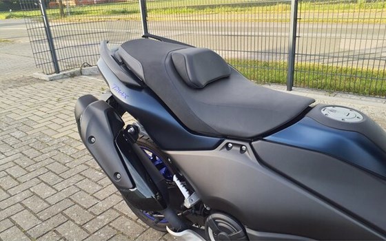 Gebrauchtmotorrad Yamaha TMAX 560 - Bild 10
