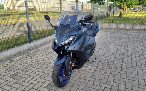 Gebrauchtmotorrad Yamaha TMAX 560 - Bild 11