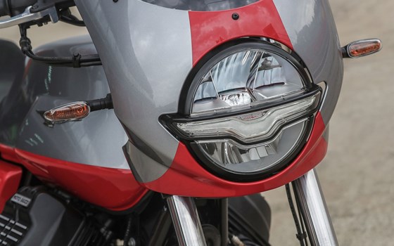 Gebrauchtmotorrad Moto Guzzi V7 Stone Corsa - Bild 11