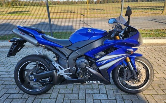 Gebrauchtmotorrad Yamaha R1 - Bild 1