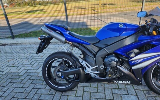 Gebrauchtmotorrad Yamaha R1 - Bild 4