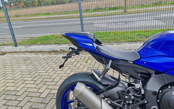 Gebrauchtmotorrad Yamaha YZF-R1SP - Bild 13