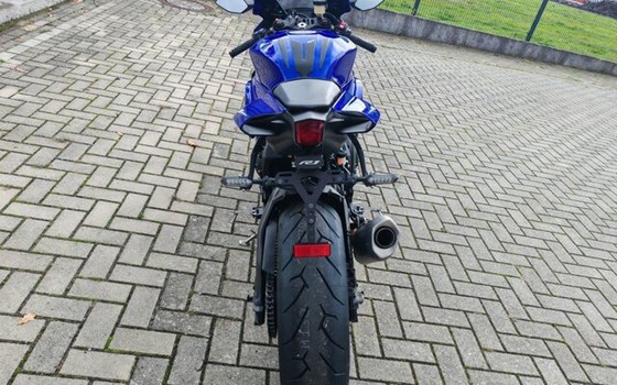 Gebrauchtmotorrad Yamaha YZF-R1SP - Bild 9