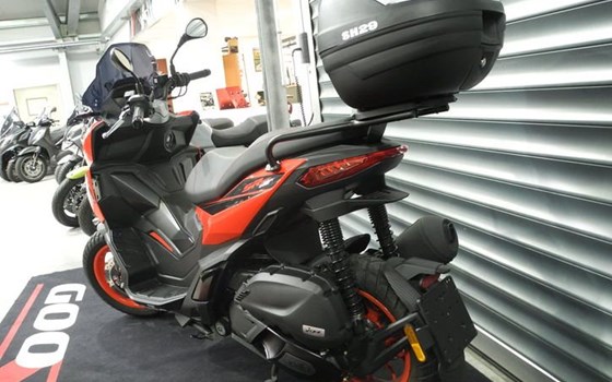 Gebrauchtmotorrad Aprilia SR GT Sport 200 - Bild 3