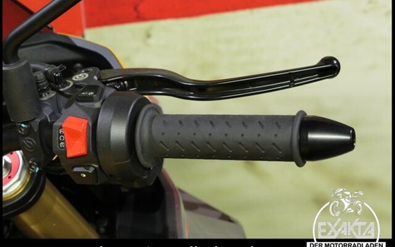 Gebrauchtmotorrad Aprilia Tuono V4 1100 - Bild 18