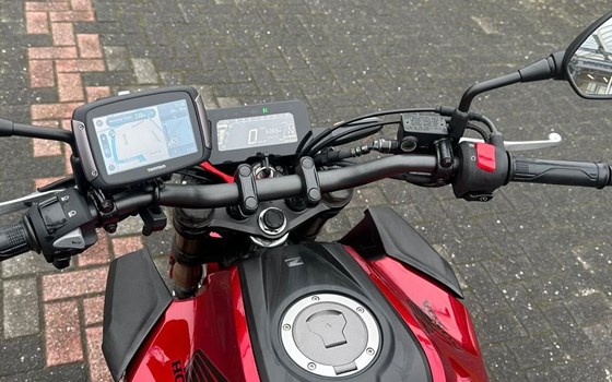 Gebrauchtmotorrad Honda CB125R - Bild 5