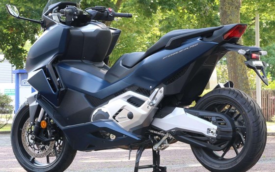 Neufahrzeug Honda Forza 750 - Bild 3