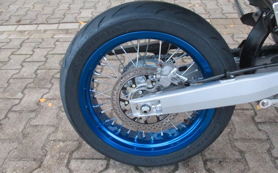 Gebrauchtmotorrad Suzuki DR-Z4SM - Bild 11