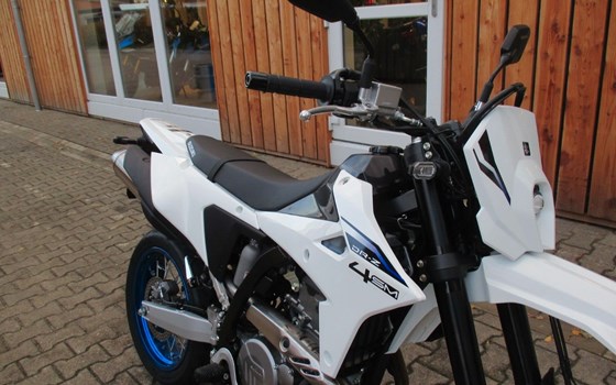 Neufahrzeug Suzuki DR-Z4SM - Bild 15