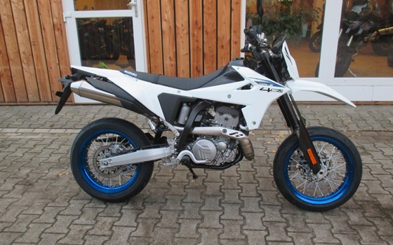 Gebrauchtmotorrad Suzuki DR-Z4SM - Bild 2