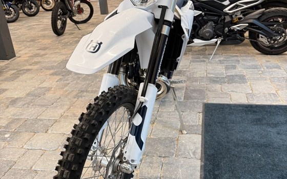 Neufahrzeug Husqvarna TE 250 2026 - Bild 10