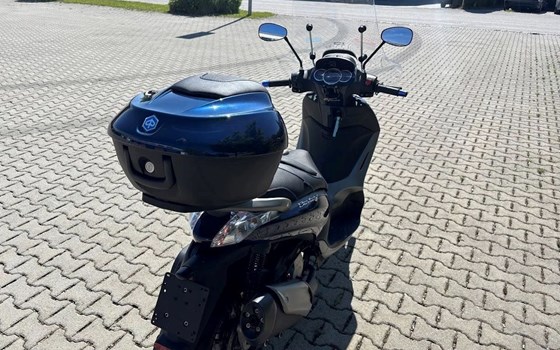 Gebrauchtmotorrad Piaggio Beverly 350ie ABS/ASR - Bild 8