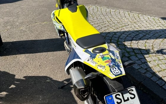 Gebrauchtmotorrad Husqvarna 701 Enduro - Bild 5