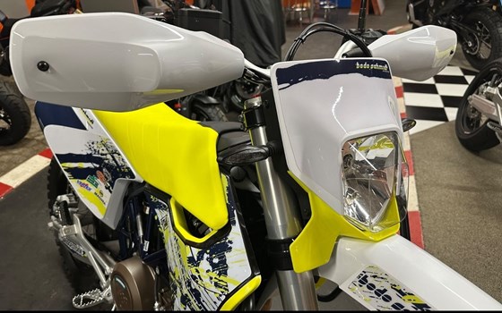Gebrauchtmotorrad Husqvarna 701 Enduro - Bild 9