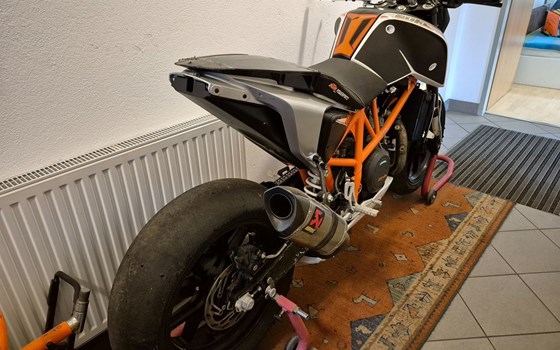 Gebrauchtmotorrad KTM 690 Duke R - Bild 2