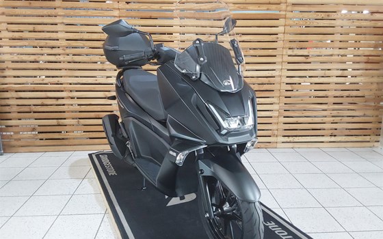 Gebrauchtmotorrad Kymco Sky Town 125i ABS - Bild 3
