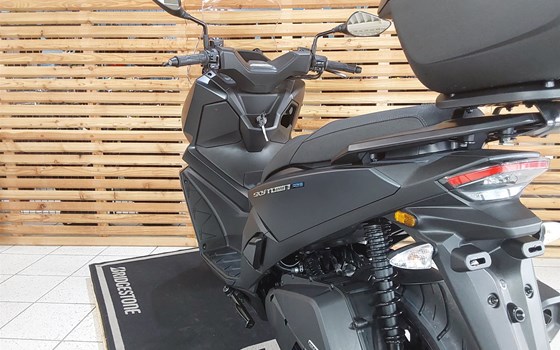 Gebrauchtmotorrad Kymco Sky Town 125i ABS - Bild 7