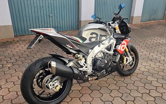 Gebrauchtmotorrad Aprilia Tuono V4 1100 RR - Bild 2