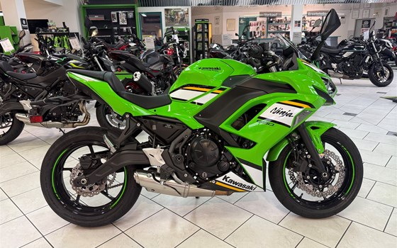 Gebrauchtmotorrad Kawasaki Ninja 650 KRT - Bild 1