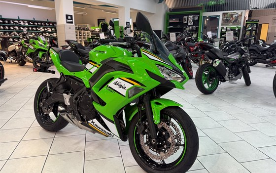 Gebrauchtmotorrad Kawasaki Ninja 650 KRT - Bild 3