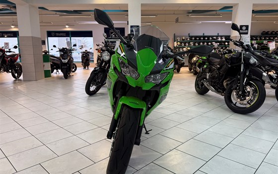 Gebrauchtmotorrad Kawasaki Ninja 650 KRT - Bild 5
