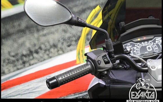 Gebrauchtmotorrad Aprilia SR GT Sport 125 - Bild 15