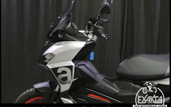 Gebrauchtmotorrad Aprilia SR GT Sport 125 - Bild 21