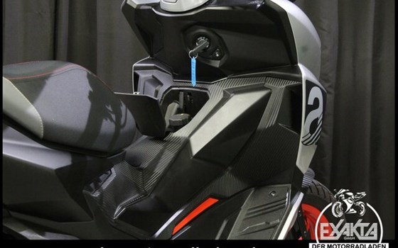 Gebrauchtmotorrad Aprilia SR GT Sport 125 - Bild 9