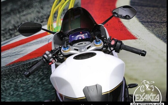 Gebrauchtmotorrad Triumph Speed Triple 1200 RR - Bild 9