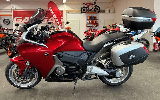 Gebrauchtmotorrad Honda VFR 1200 F - Bild 2