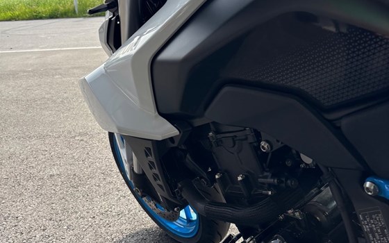 Gebrauchtmotorrad Suzuki GSX-8S - Bild 3