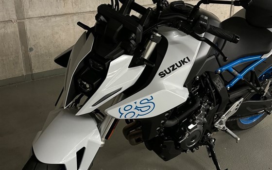 Gebrauchtmotorrad Suzuki GSX-8S - Bild 4