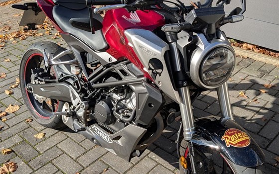 Gebrauchtmotorrad Honda CB125R - Bild 1