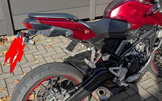 Gebrauchtmotorrad Honda CB125R - Bild 7