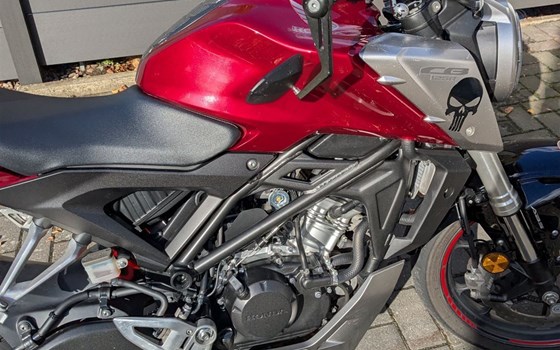 Gebrauchtmotorrad Honda CB125R - Bild 8