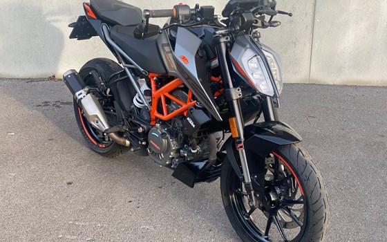 Gebrauchtmotorrad KTM 125 Duke - Bild 1