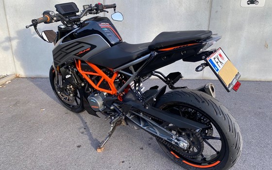 Gebrauchtmotorrad KTM 125 Duke - Bild 3
