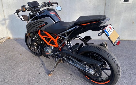 Gebrauchtmotorrad KTM 125 Duke - Bild 3