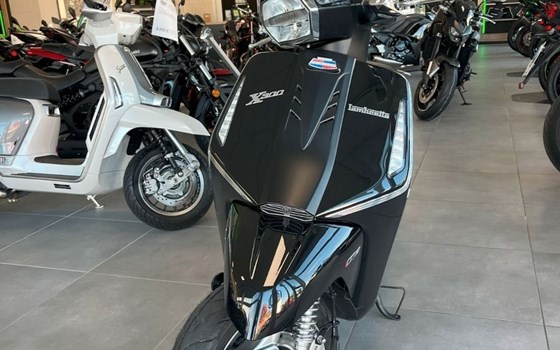 Gebrauchtmotorrad Lambretta X300 - Bild 2