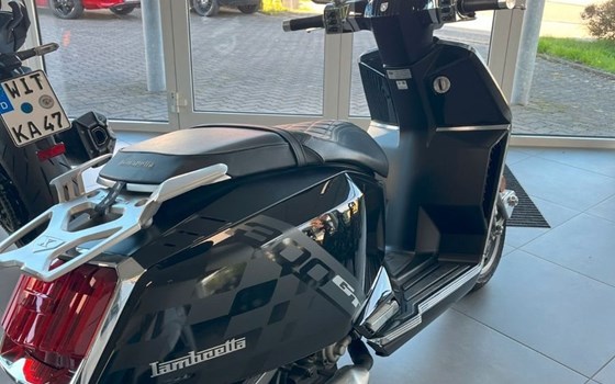 Gebrauchtmotorrad Lambretta X300 - Bild 4