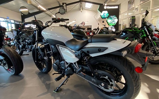 Gebrauchtmotorrad Kawasaki Eliminator 500 - Bild 6