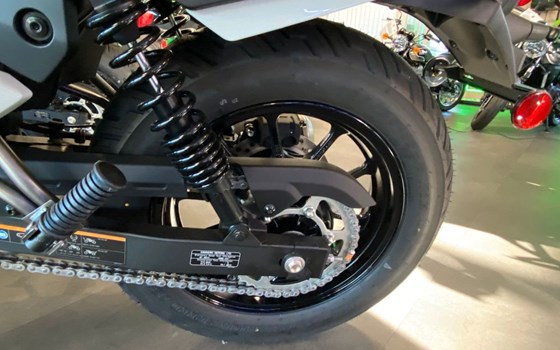 Gebrauchtmotorrad Kawasaki Eliminator 500 - Bild 8