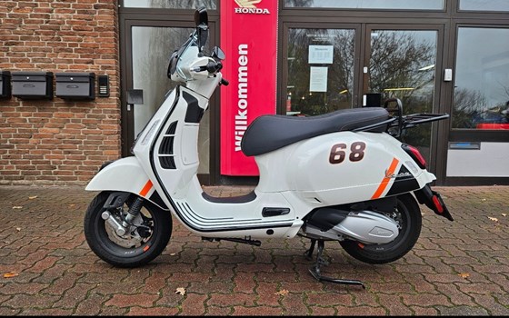 Gebrauchtmotorrad Vespa GTS 300 Super Sport - Bild 1