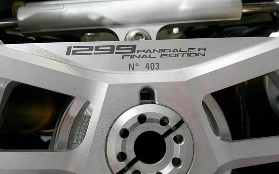 Gebrauchtmotorrad Ducati 1299 Panigale R Final Edition - Bild 15