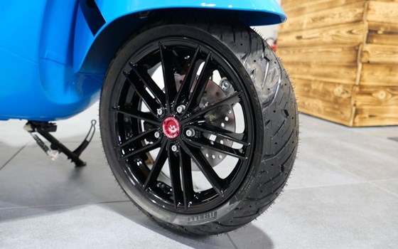 Neufahrzeug Vespa GTS 310 SuperSport - Bild 6