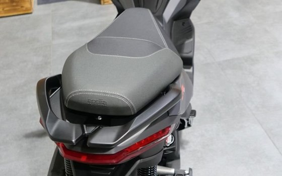 Neufahrzeug Aprilia SR GT 125 - Bild 8