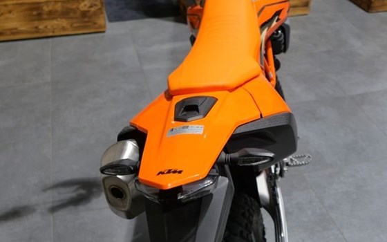 Neufahrzeug KTM 690 Enduro R - Bild 10