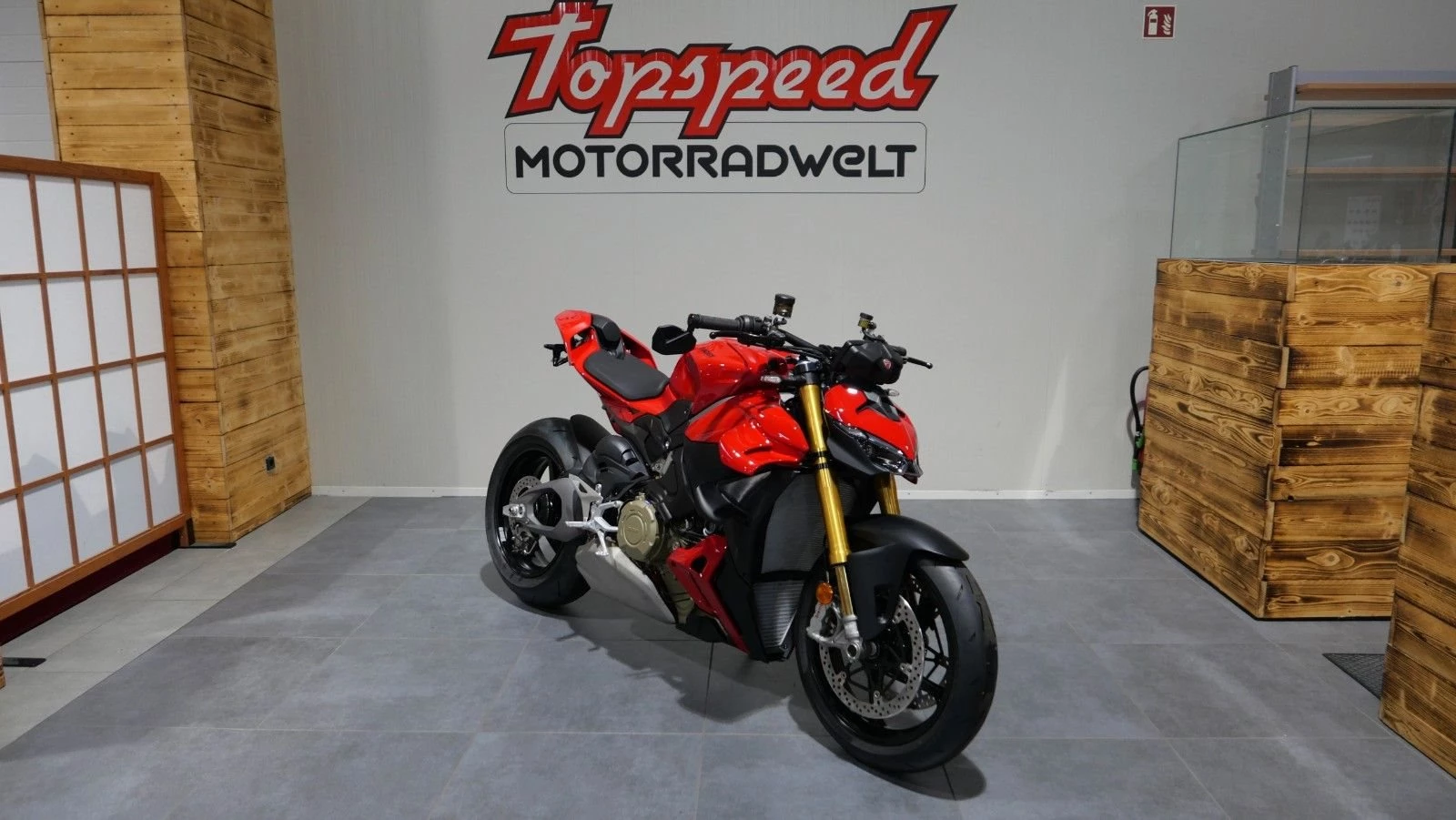 Ducati Streetfighter V4 S